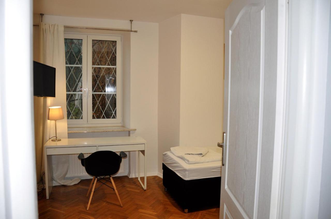 Prudentia Apartments Brzozowa ワルシャワ エクステリア 写真